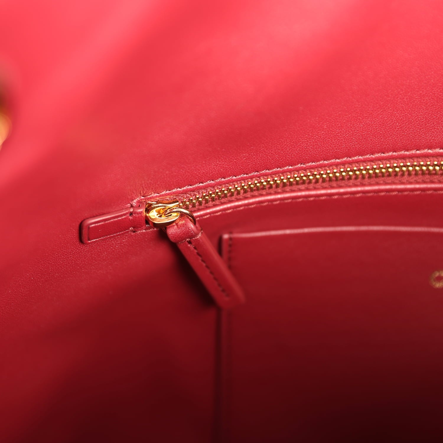 chanel-large-cc-shopping-bag-burgundy-lambskin-gold-metal
