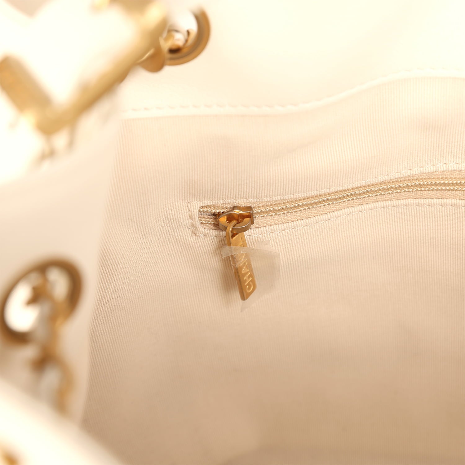 chanel-small-coco-hobo-bag-white-calfskin-antique-gold-metal