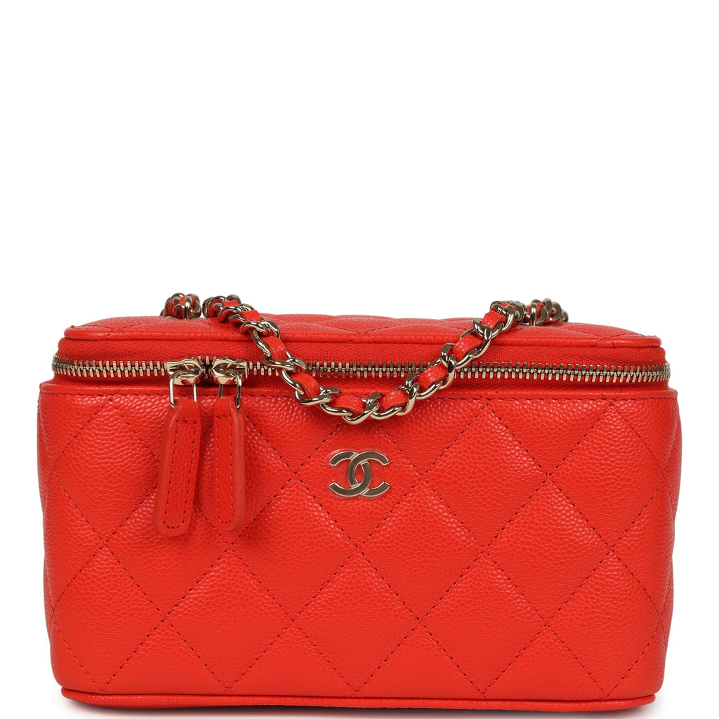 chanel-small-classic-vanity-case-red-shiny-caviar-light-gold-metal