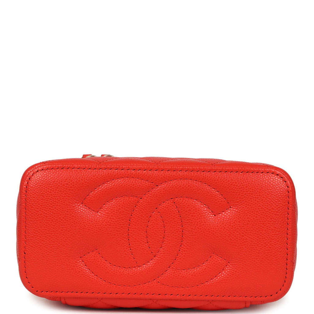 chanel-small-classic-vanity-case-red-shiny-caviar-light-gold-metal
