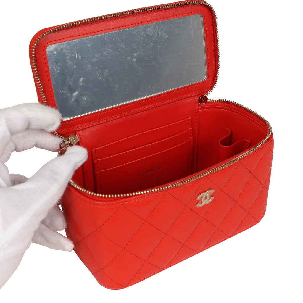 chanel-small-classic-vanity-case-red-shiny-caviar-light-gold-metal