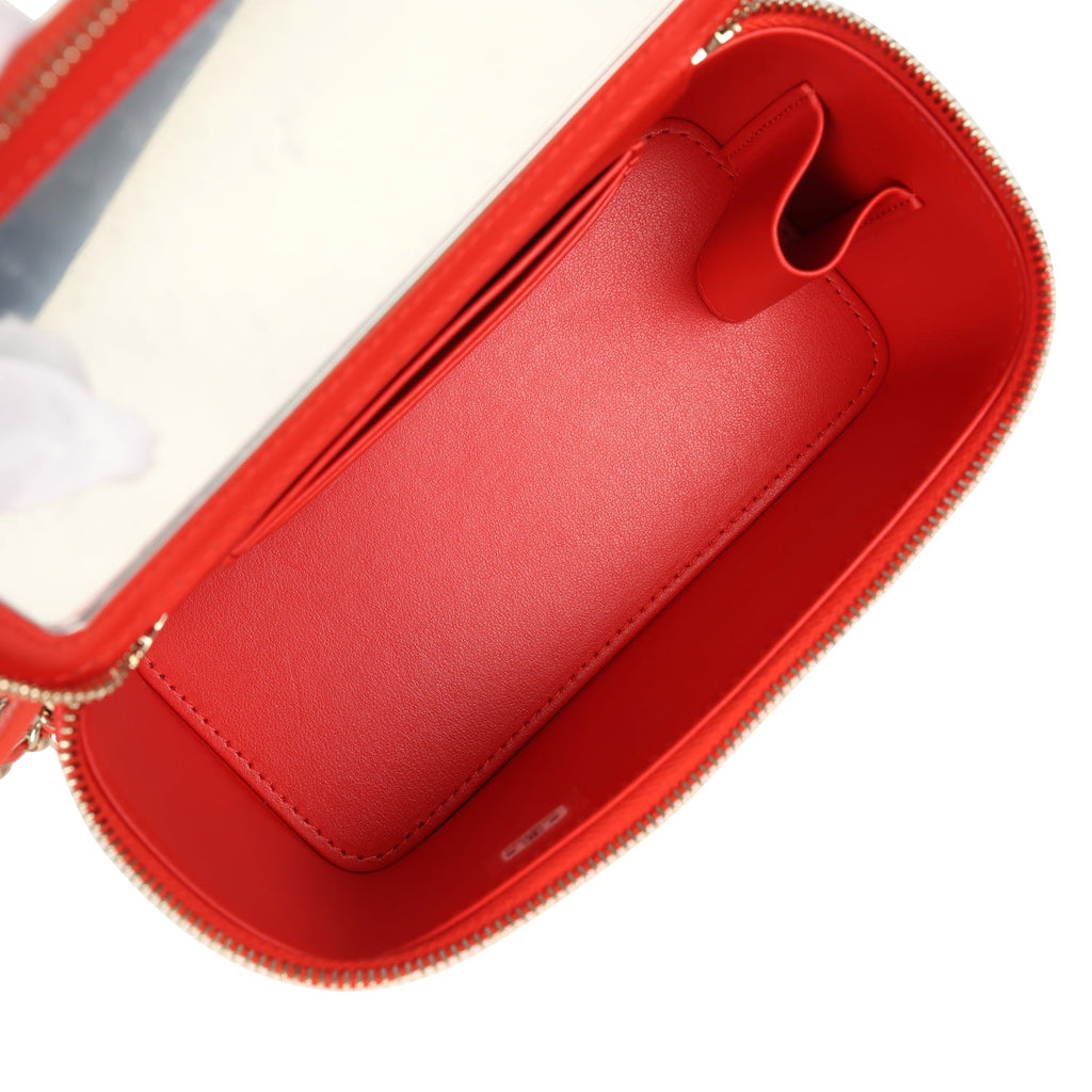 chanel-small-classic-vanity-case-red-shiny-caviar-light-gold-metal