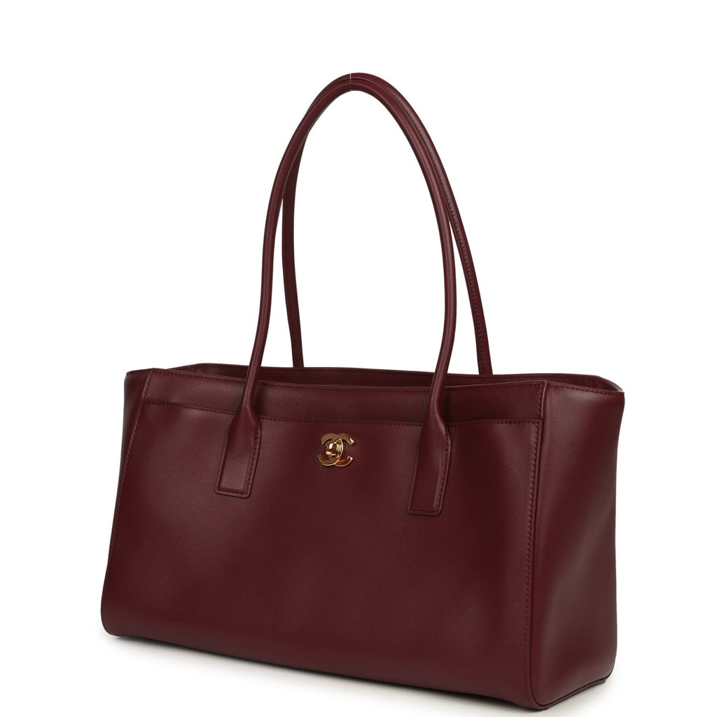 chanel-small-cerf-shopping-bag-burgundy-calfskin-gold-metal