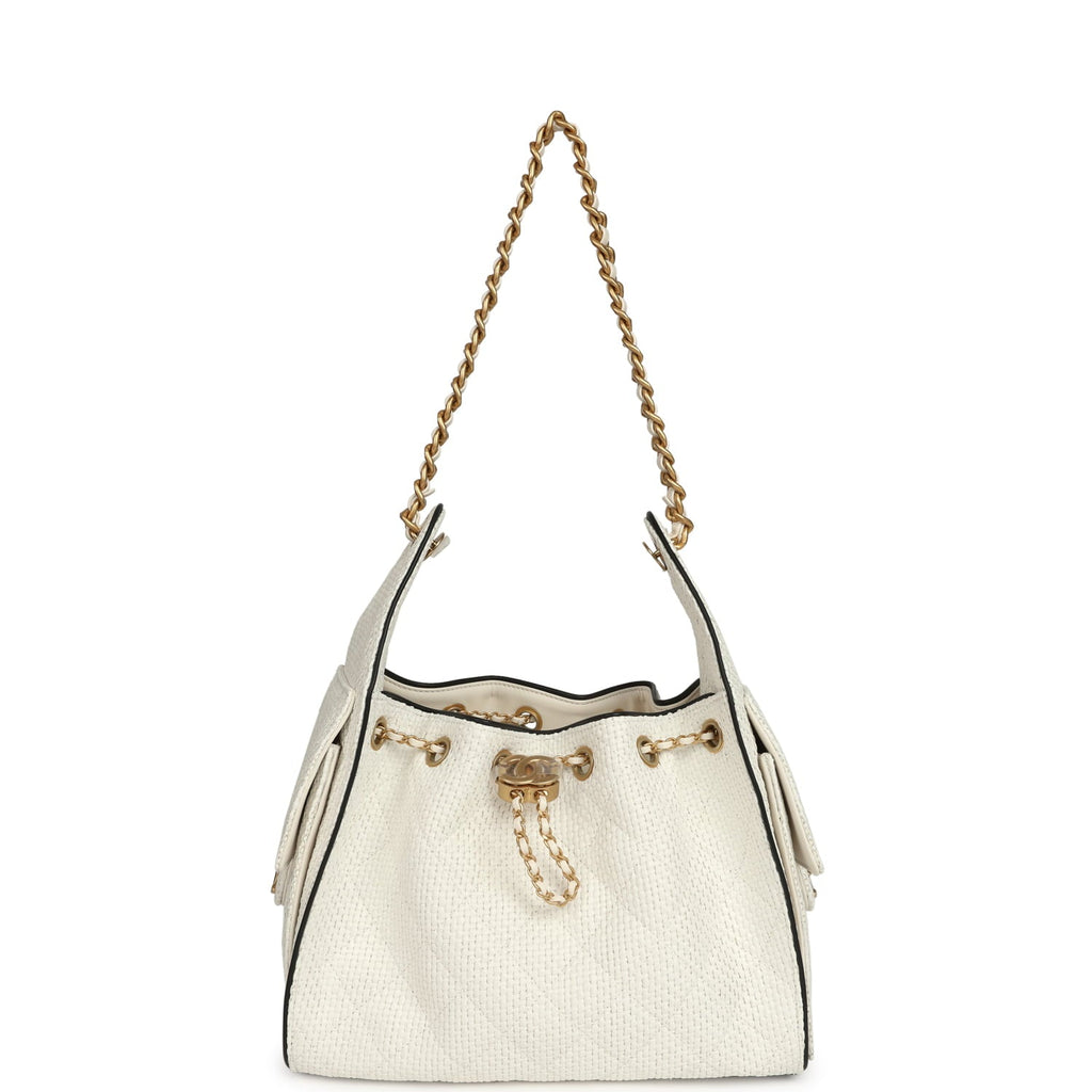 chanel-small-25-hobo-bag-white-raffia-and-black-calfskin-antique-gold-metal-2