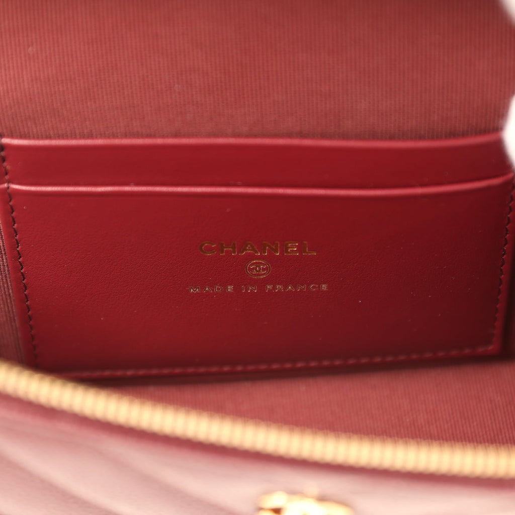 chanel-chevron-top-handle-long-vanity-case-with-chain-dark-burgundy-shiny-caviar-gold-metal-1