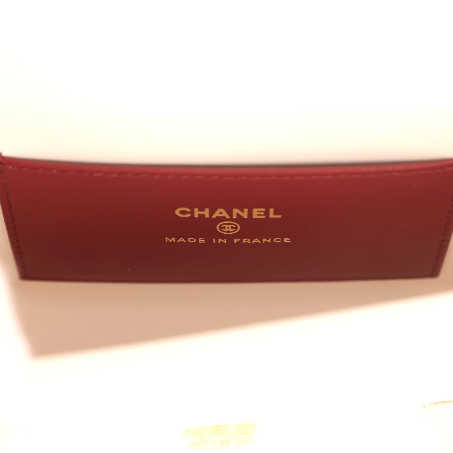 chanel-mini-preppy-coco-clutch-with-straps-white-shiny-caviar-brushed-gold-metal-2