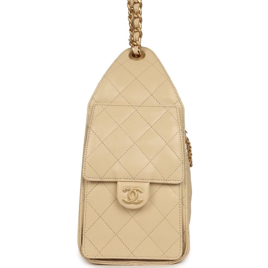 chanel-small-25-hobo-bag-light-beige-caviar-antique-gold-metal-4
