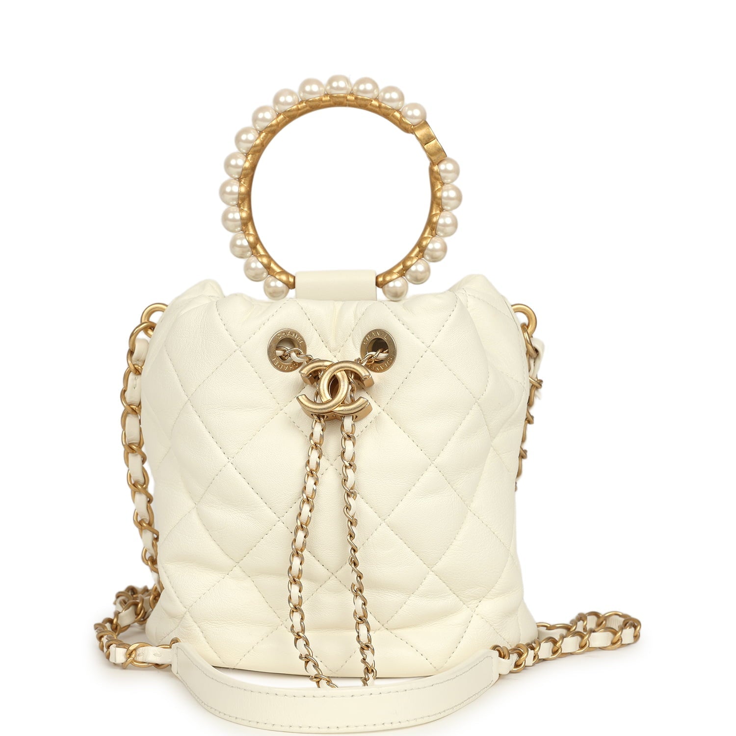 pre-owned-chanel-mini-pearl-top-handle-bucket-bag-white-calfskin-antique-gold-metal