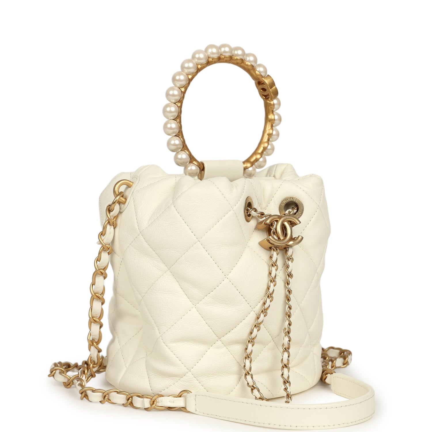 pre-owned-chanel-mini-pearl-top-handle-bucket-bag-white-calfskin-antique-gold-metal
