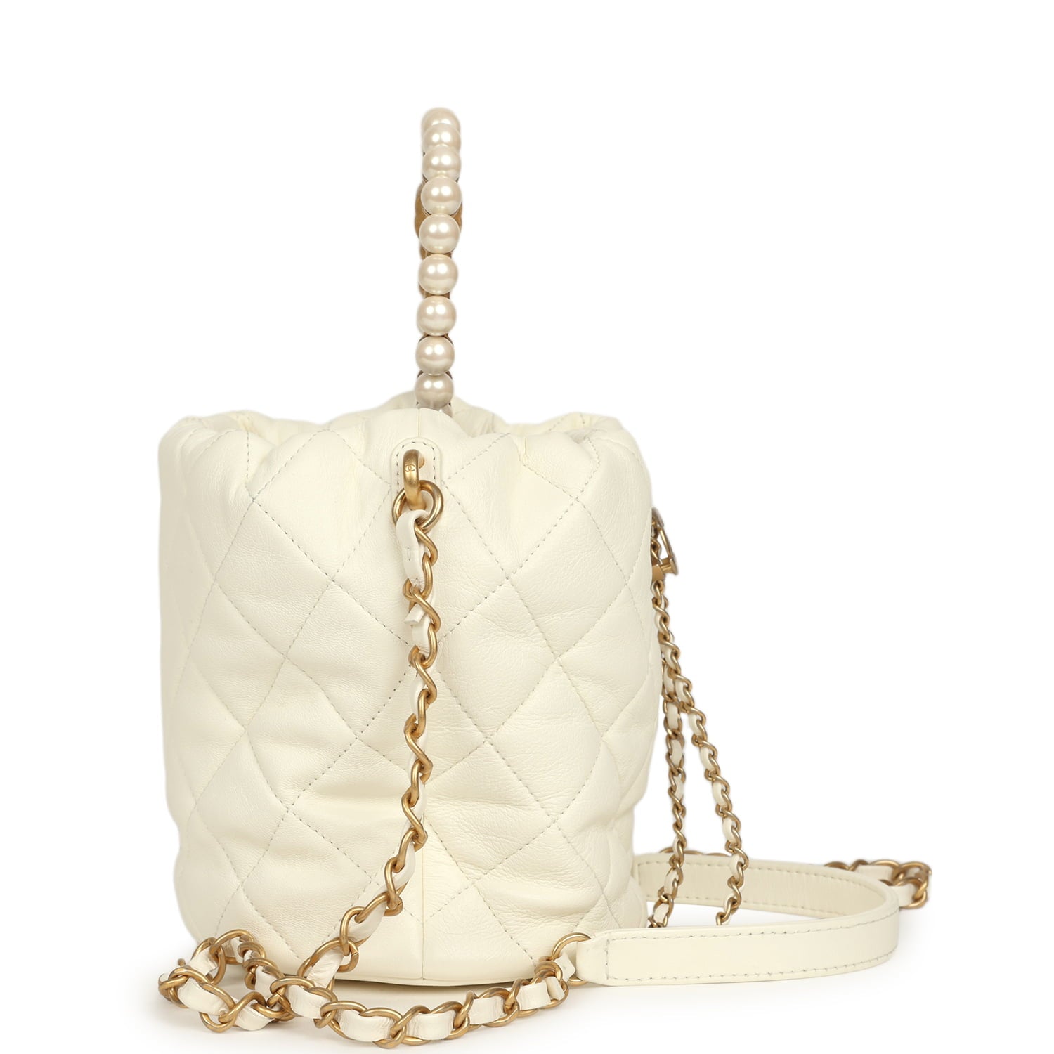 pre-owned-chanel-mini-pearl-top-handle-bucket-bag-white-calfskin-antique-gold-metal