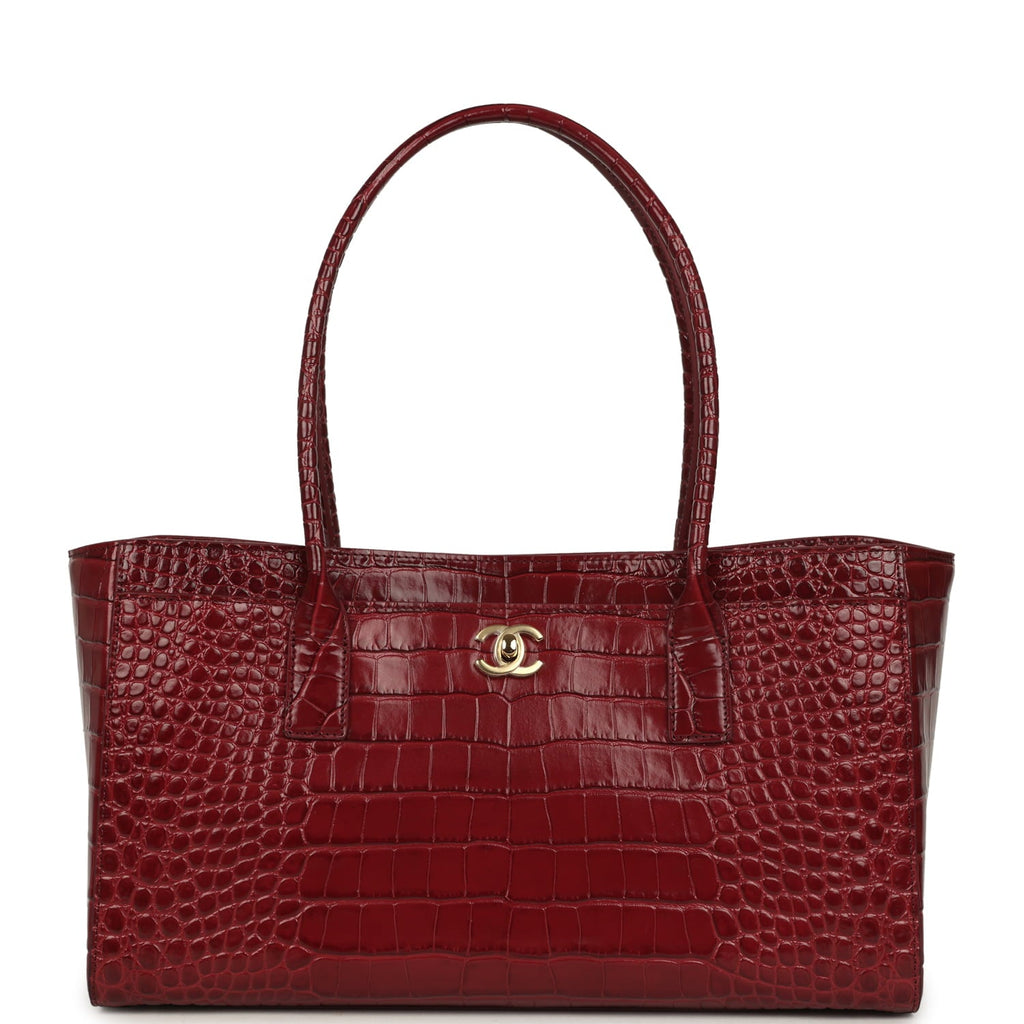chanel-small-cerf-shopping-bag-burgundy-croc-embossed-calfskin-gold-metal-1