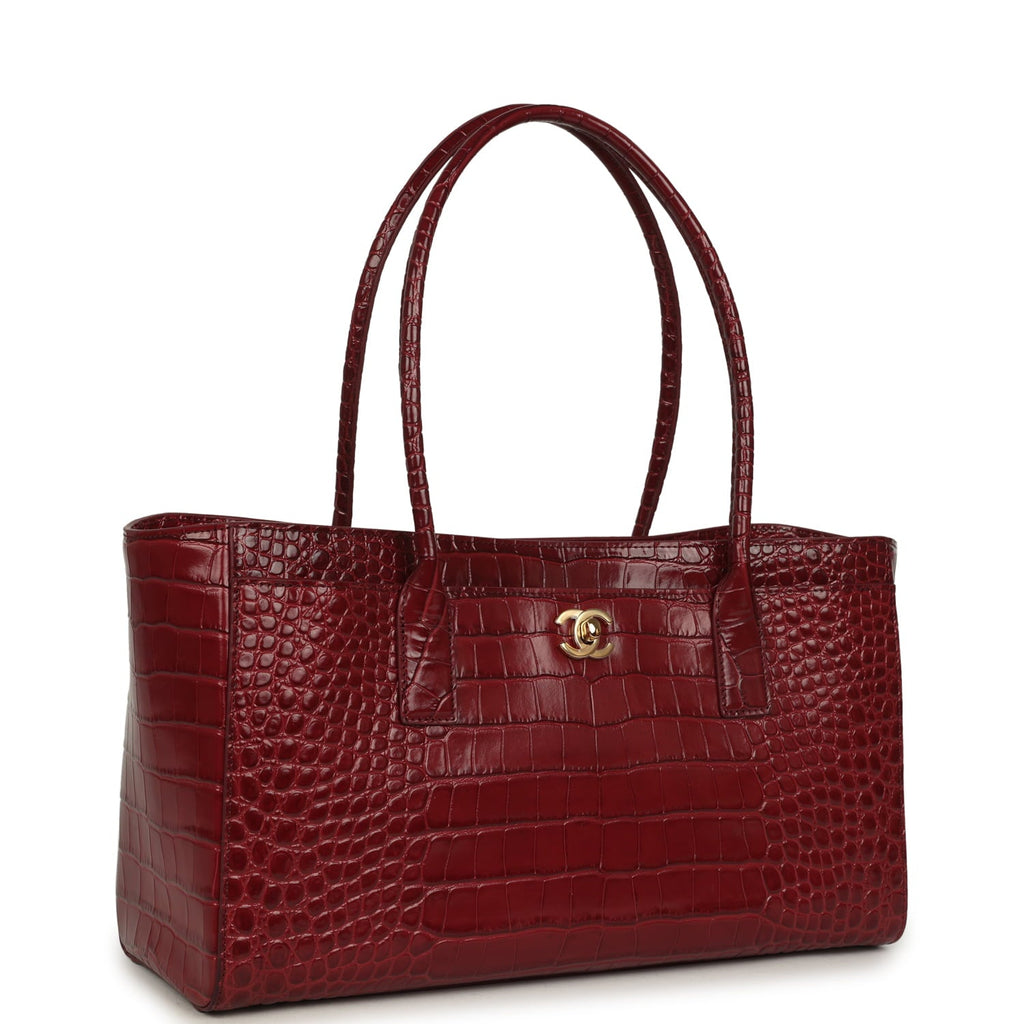 chanel-small-cerf-shopping-bag-burgundy-croc-embossed-calfskin-gold-metal-1