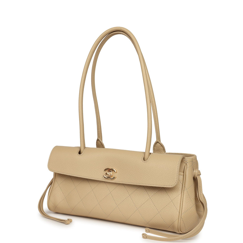 chanel-small-urban-essential-east-west-shopping-tote-light-beige-caviar-gold-metal-2