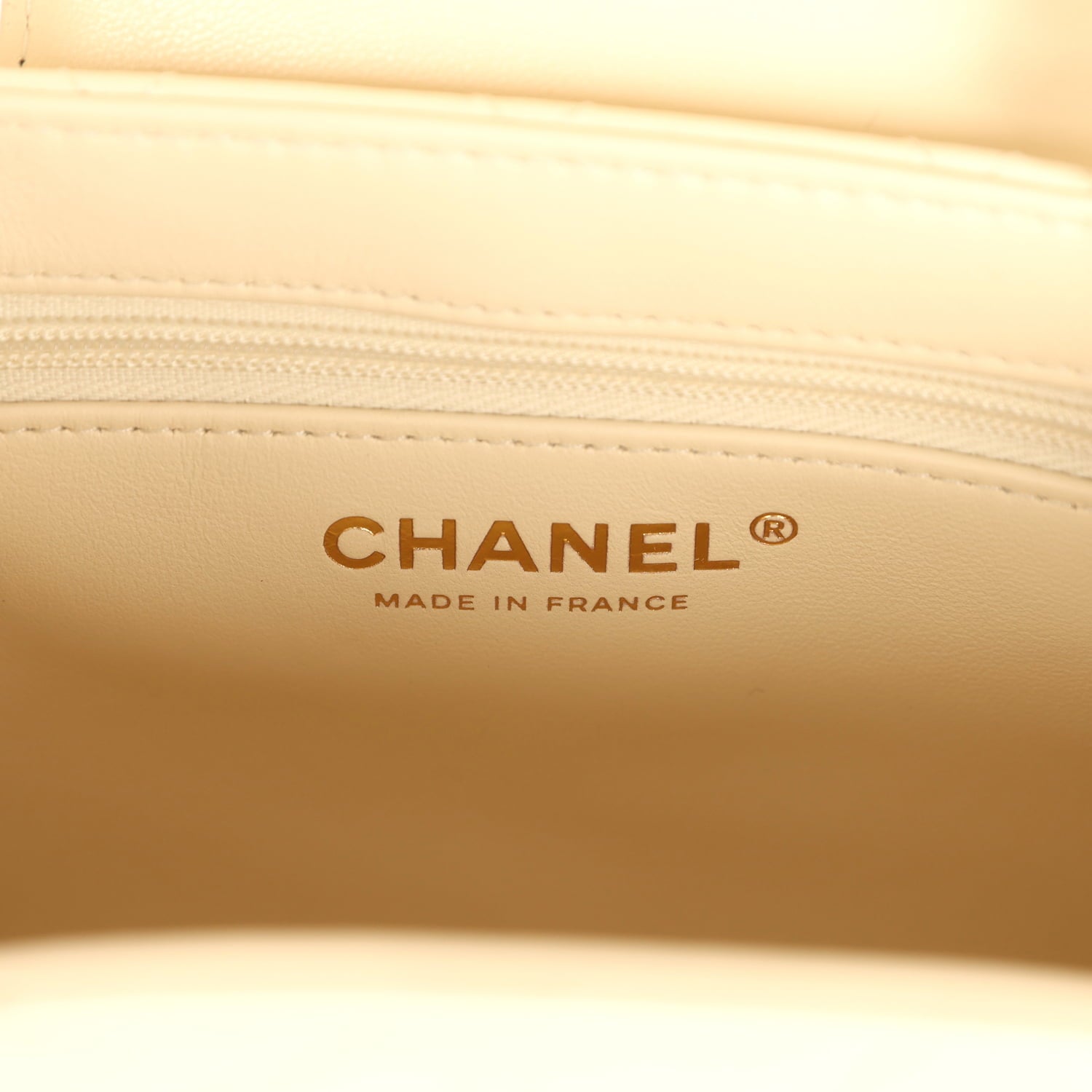 chanel-small-kelly-shopper-light-beige-shiny-aged-calfskin-brushed-gold-metal