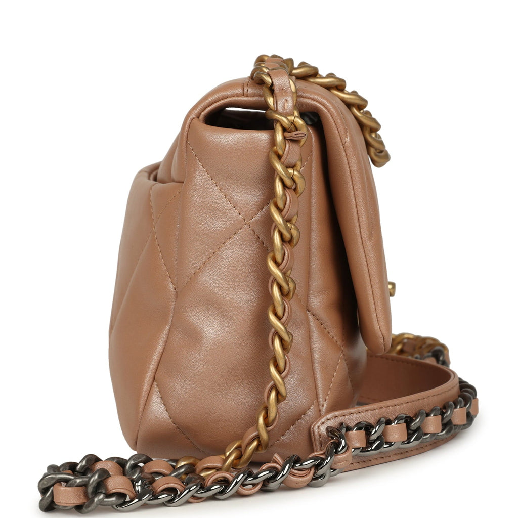chanel-medium-19-flap-bag-pearly-beige-shiny-lambskin-mixed-metal-metal