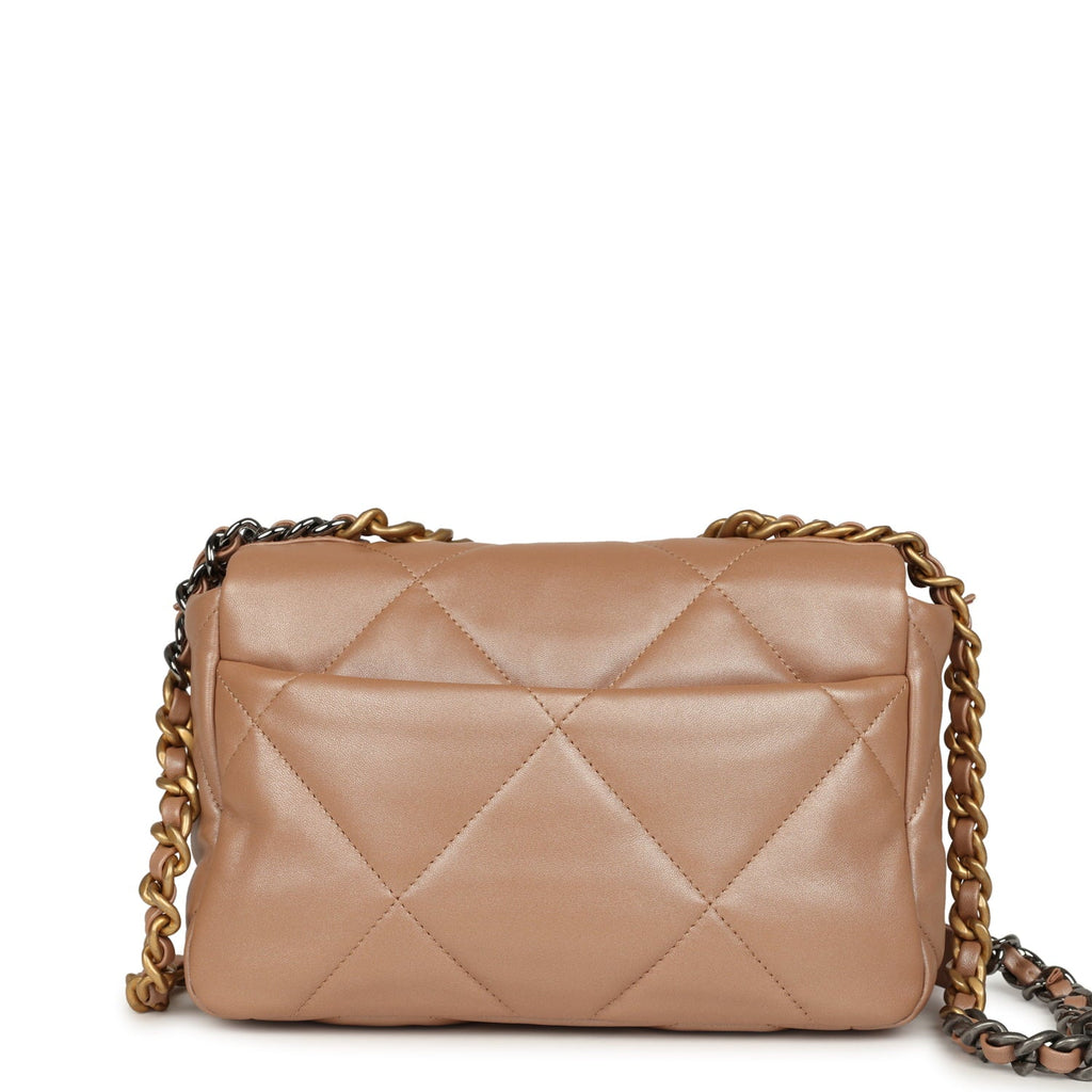 chanel-medium-19-flap-bag-pearly-beige-shiny-lambskin-mixed-metal-metal