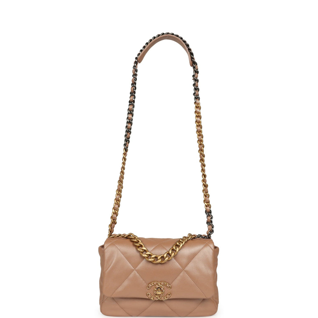 chanel-medium-19-flap-bag-pearly-beige-shiny-lambskin-mixed-metal-metal