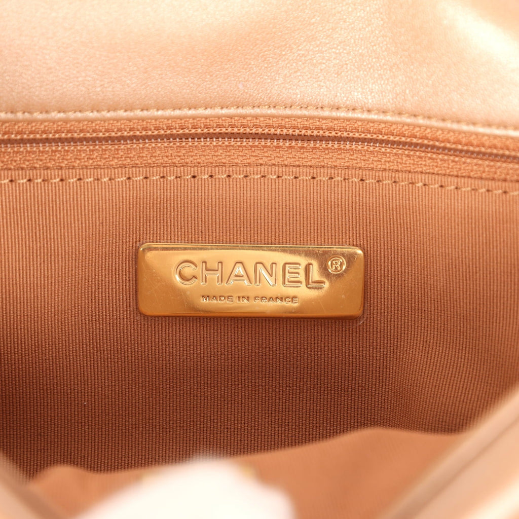 chanel-medium-19-flap-bag-pearly-beige-shiny-lambskin-mixed-metal-metal