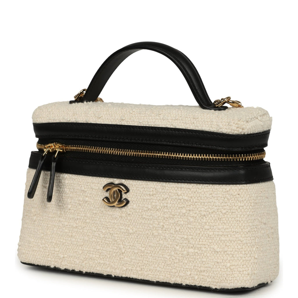chanel-coco-beach-top-handle-long-vanity-case-with-chain-ecru-tweed-and-black-calfskin-gold-metal