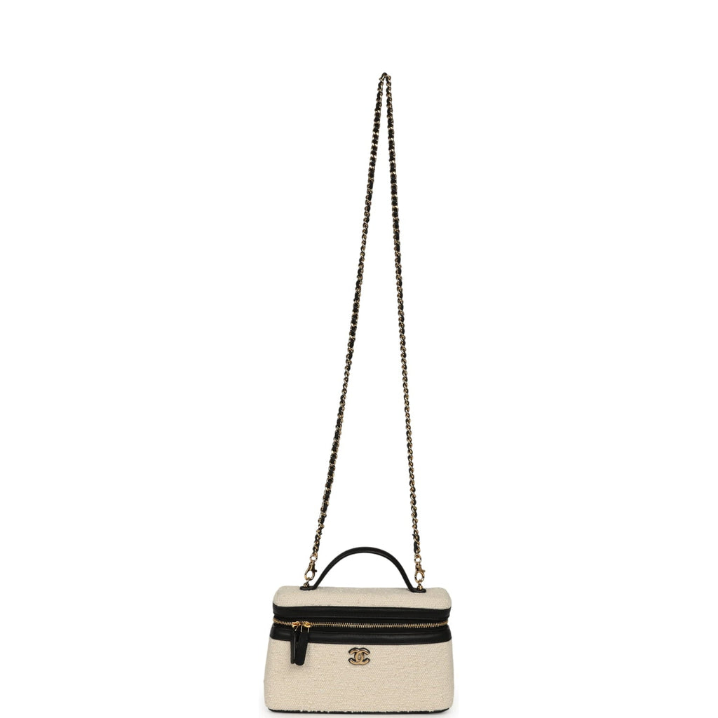 chanel-coco-beach-top-handle-long-vanity-case-with-chain-ecru-tweed-and-black-calfskin-gold-metal