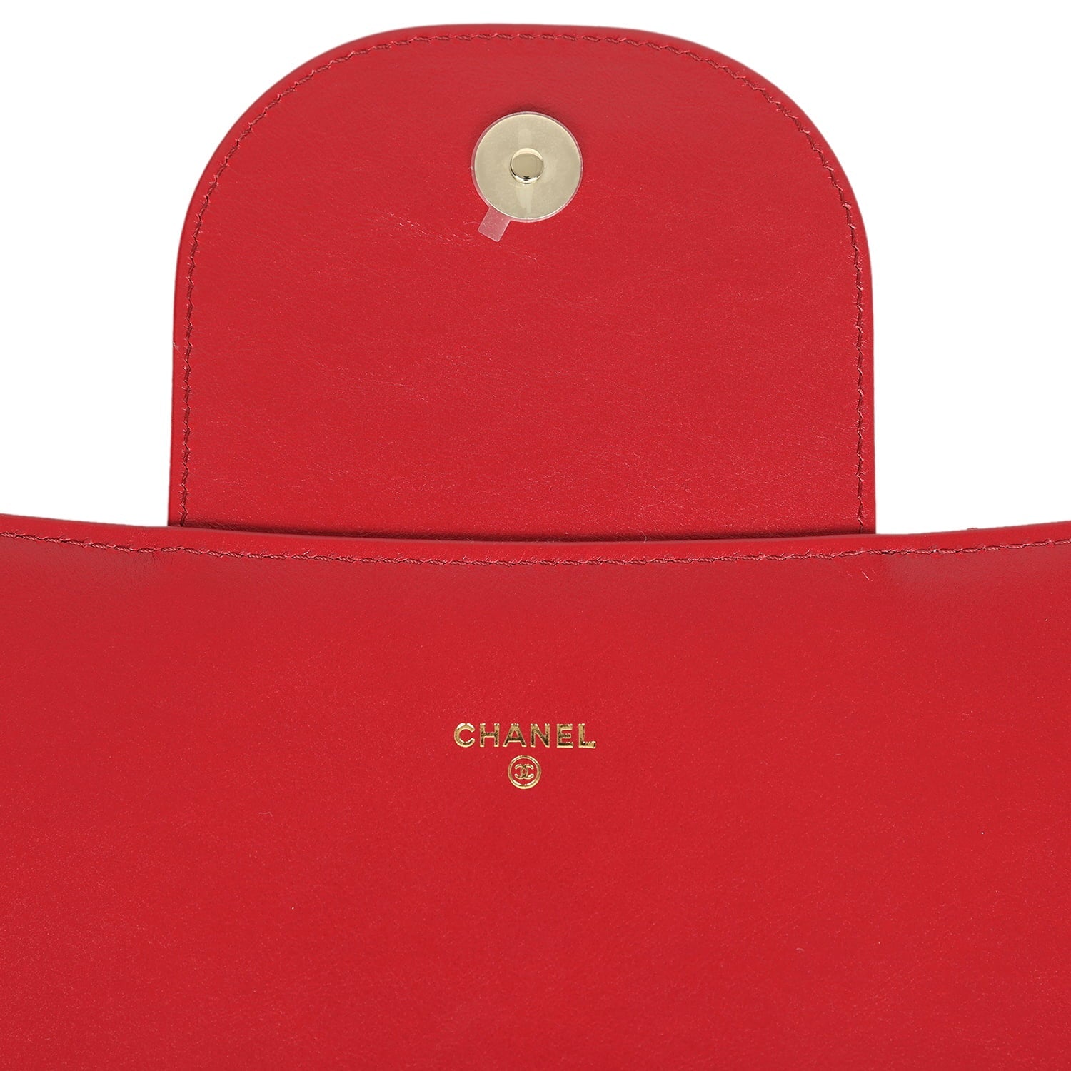 chanel-xxl-cc-clutch-red-shiny-crumpled-calfskin-gold-metal-1