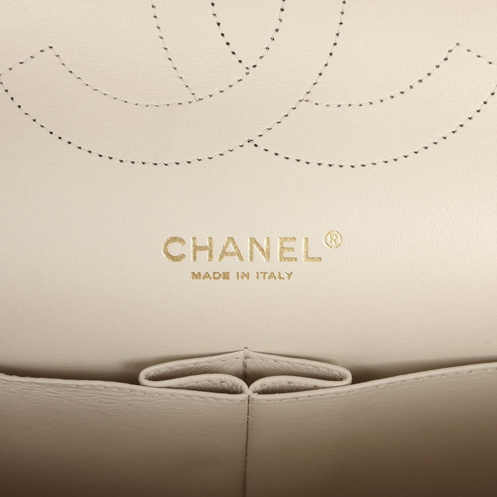 chanel-jumbo-classic-double-flap-bag-cream-caviar-gold-metal-1