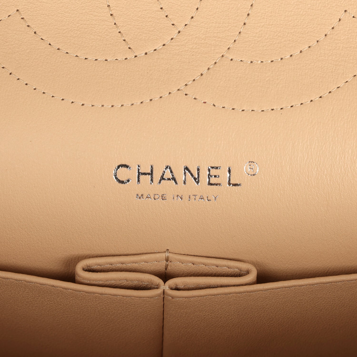 pre-owned-chanel-jumbo-classic-double-flap-bag-light-beige-caviar-silver-metal-1