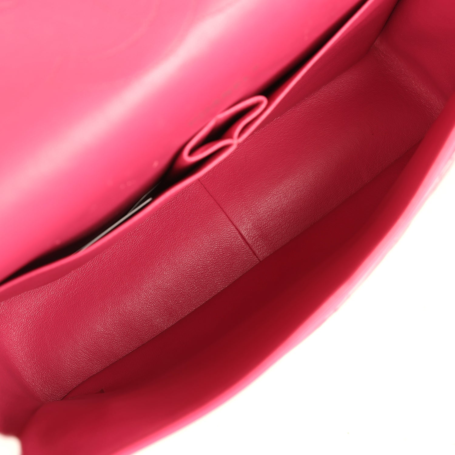 pre-owned-chanel-maxi-classic-double-flap-bag-dark-pink-patent-silver-metal