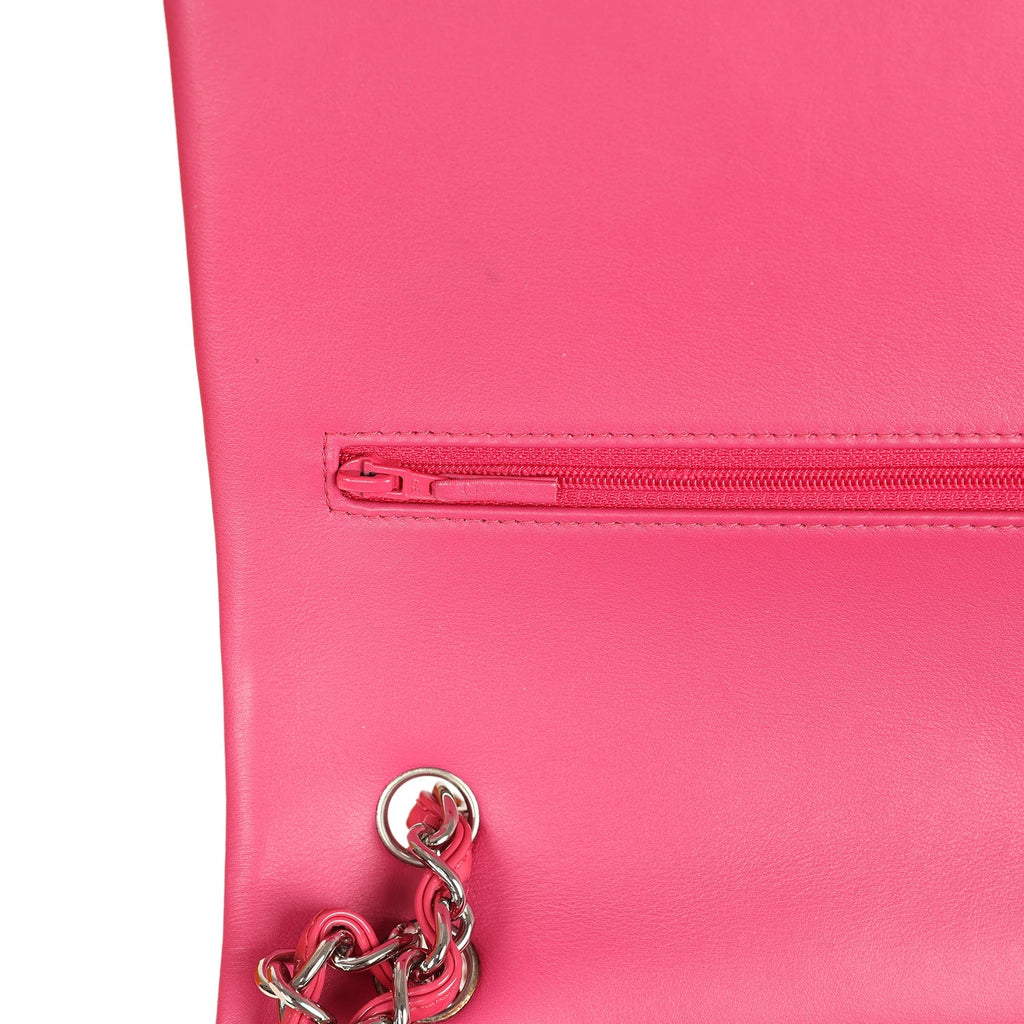 pre-owned-chanel-maxi-classic-double-flap-bag-dark-pink-patent-silver-metal