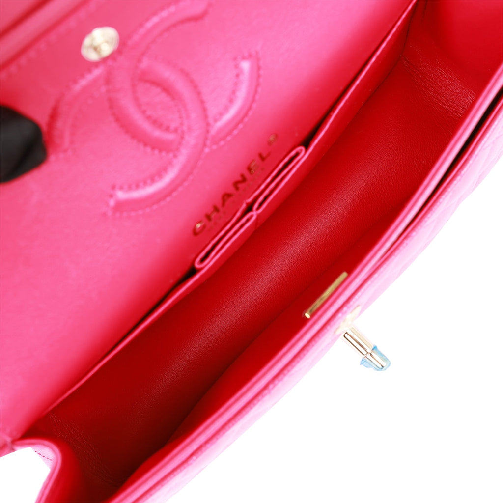 chanel-small-classic-double-flap-fuchsia-caviar-light-gold-metal