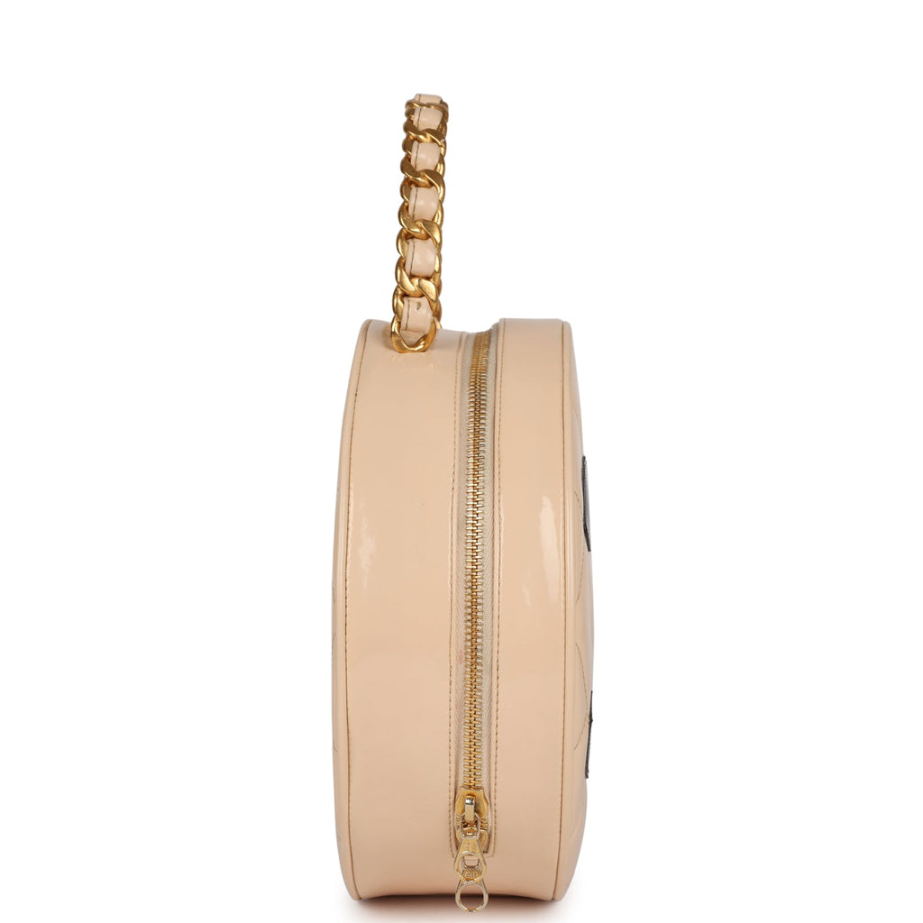 vintage-chanel-round-vanity-bag-beige-and-black-patent-leather-antique-gold-metal-1