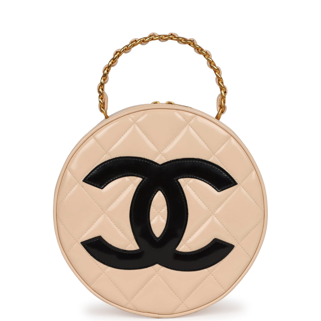 vintage-chanel-round-vanity-bag-beige-and-black-patent-leather-antique-gold-metal