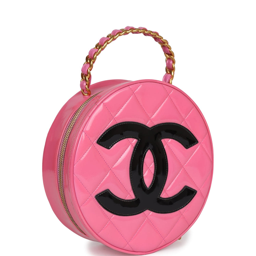vintage-chanel-round-vanity-bag-pink-and-black-patent-leather-antique-gold-metal-1