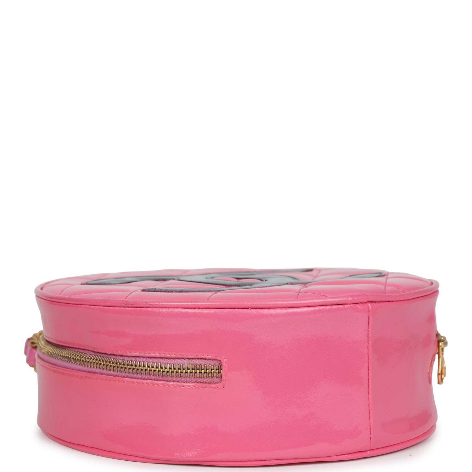vintage-chanel-round-vanity-bag-pink-and-black-patent-leather-antique-gold-metal-1