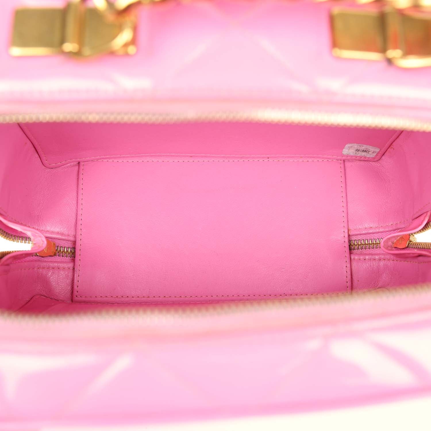 vintage-chanel-lunchbox-vanity-bag-pink-patent-gold-metal