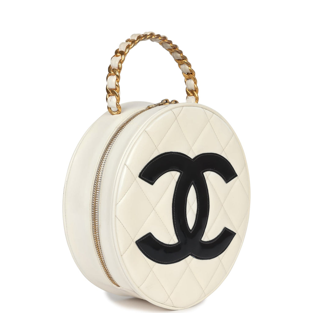 vintage-chanel-round-vanity-bag-white-and-black-patent-leather-antique-gold-metal
