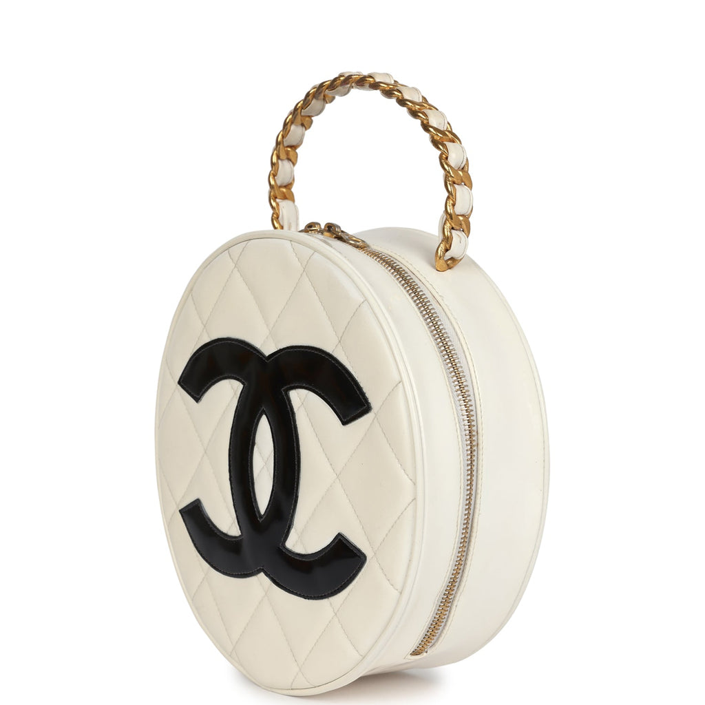vintage-chanel-round-vanity-bag-white-and-black-patent-leather-antique-gold-metal