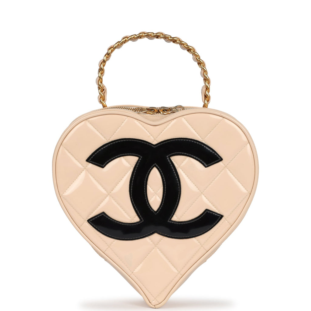 vintage-chanel-heart-vanity-bag-beige-and-black-patent-antique-gold-metal