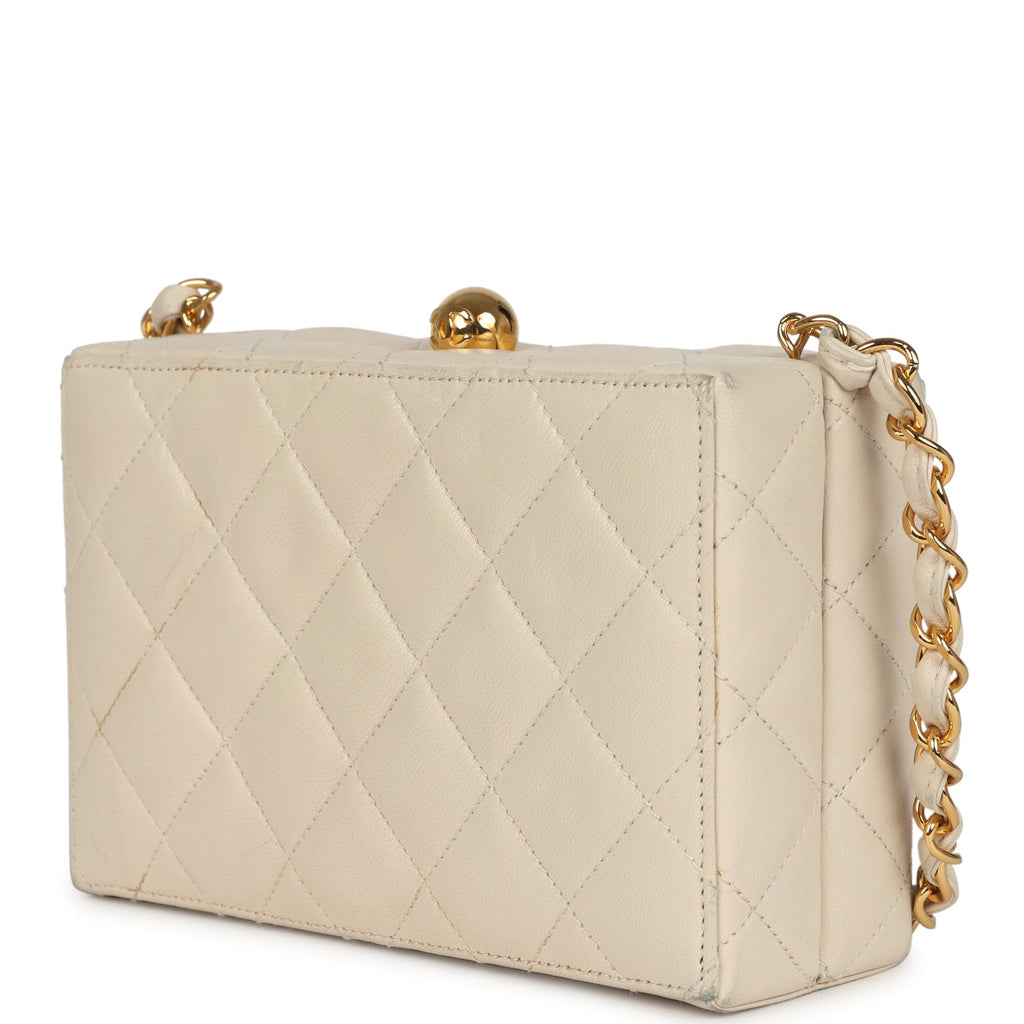 vintage-chanel-box-clutch-bag-beige-lambskin-gold-metal