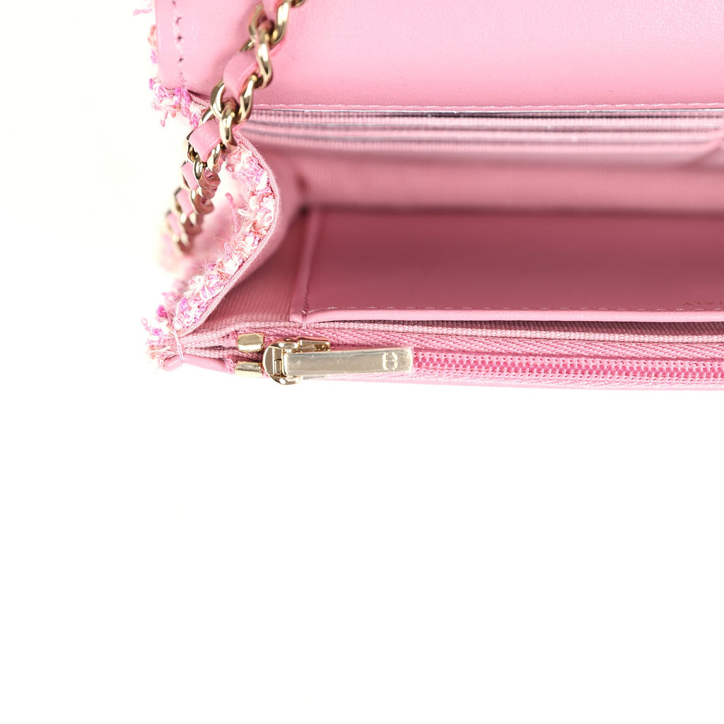 chanel-classic-wallet-on-chain-pink-multicolored-tweed-gold-metal