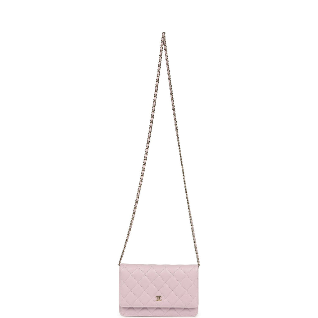 chanel-wallet-on-chain-woc-lilac-shiny-caviar-light-gold-metal