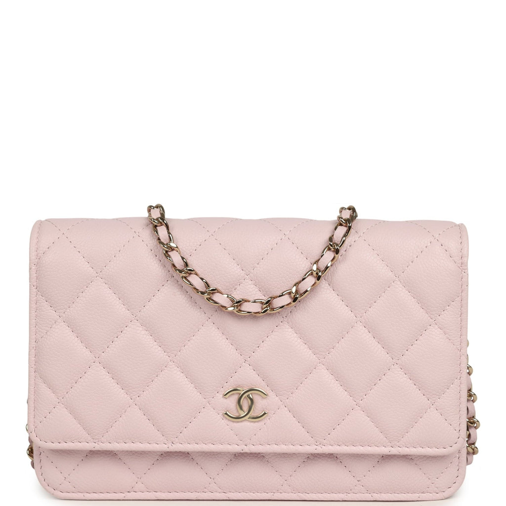 chanel-wallet-on-chain-woc-light-pink-caviar-light-gold-metal-2