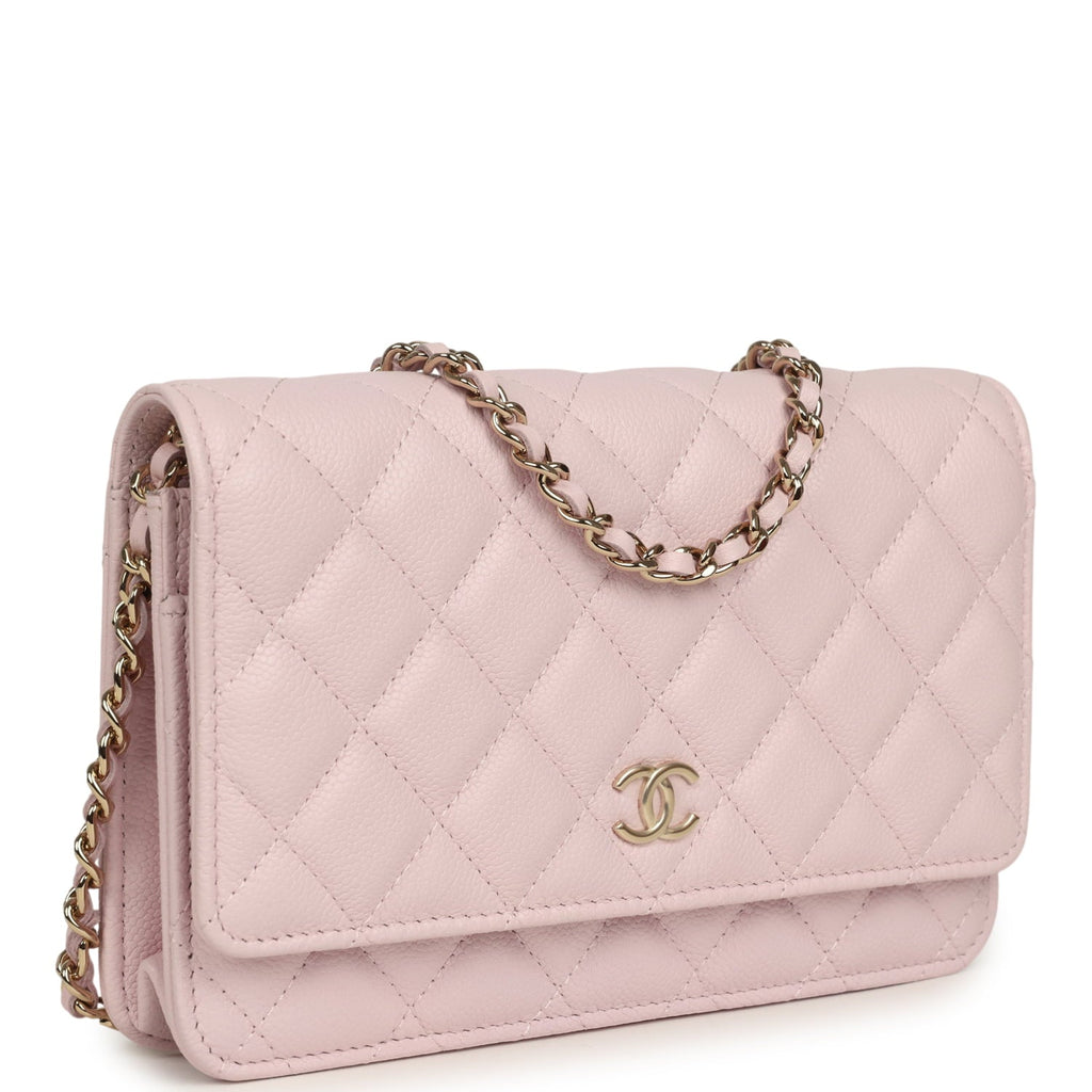 chanel-wallet-on-chain-woc-light-pink-caviar-light-gold-metal-2