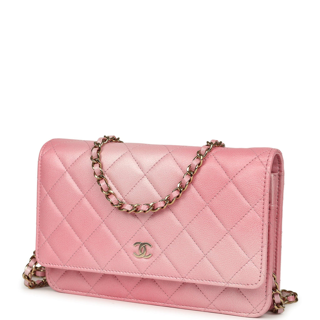 chanel-classic-wallet-on-chain-ombre-pink-shiny-goatskin-light-gold-metal