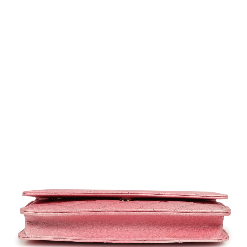 chanel-classic-wallet-on-chain-ombre-pink-shiny-goatskin-light-gold-metal