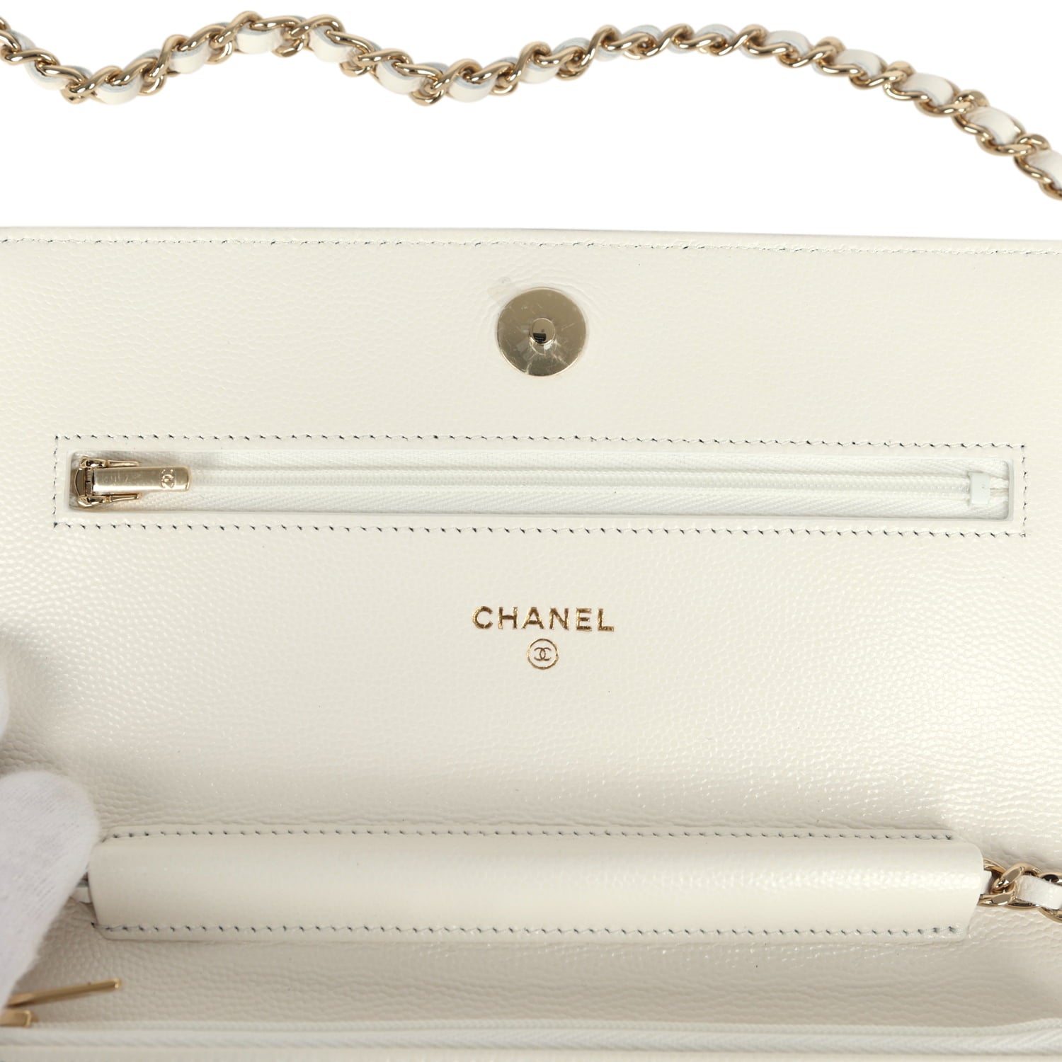 chanel-wallet-on-chain-woc-white-shiny-caviar-light-gold-metal