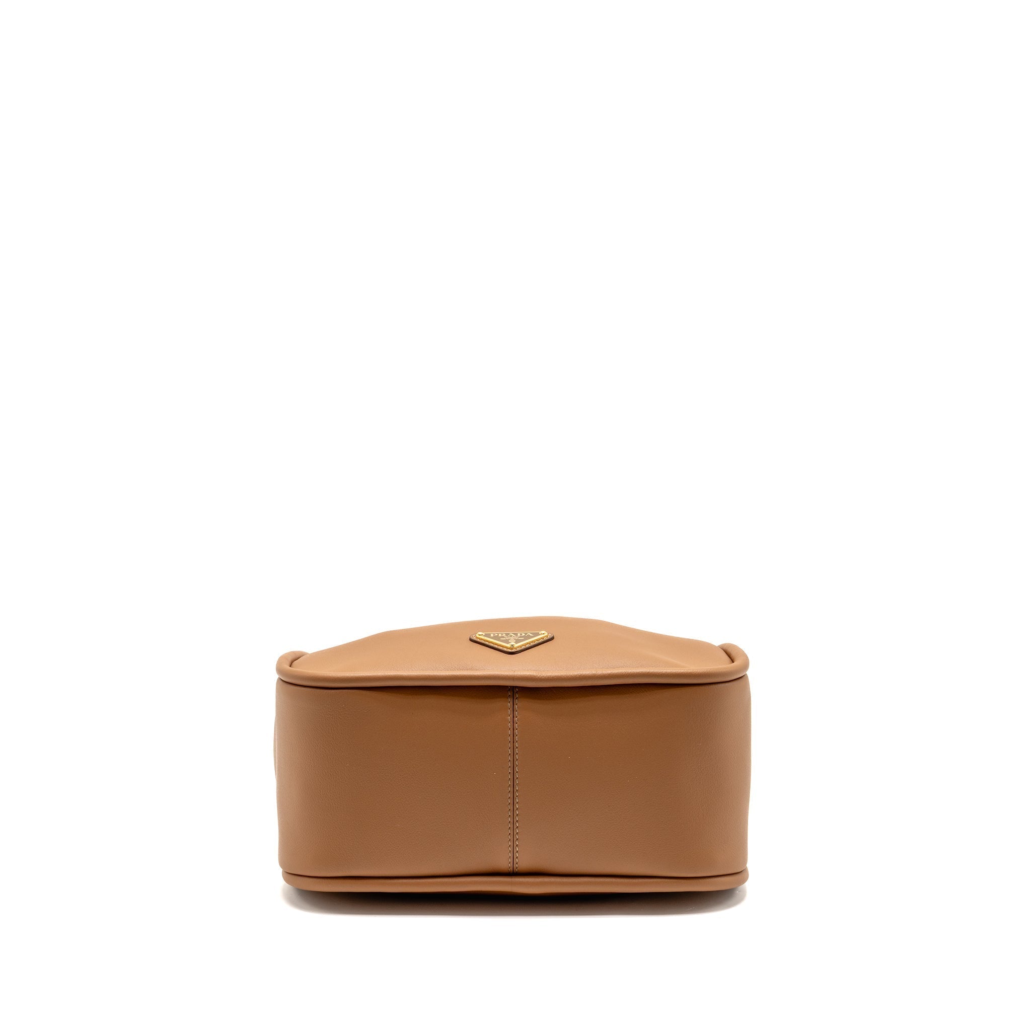 prada-darling-handbag-calfskin-caramel-ghw