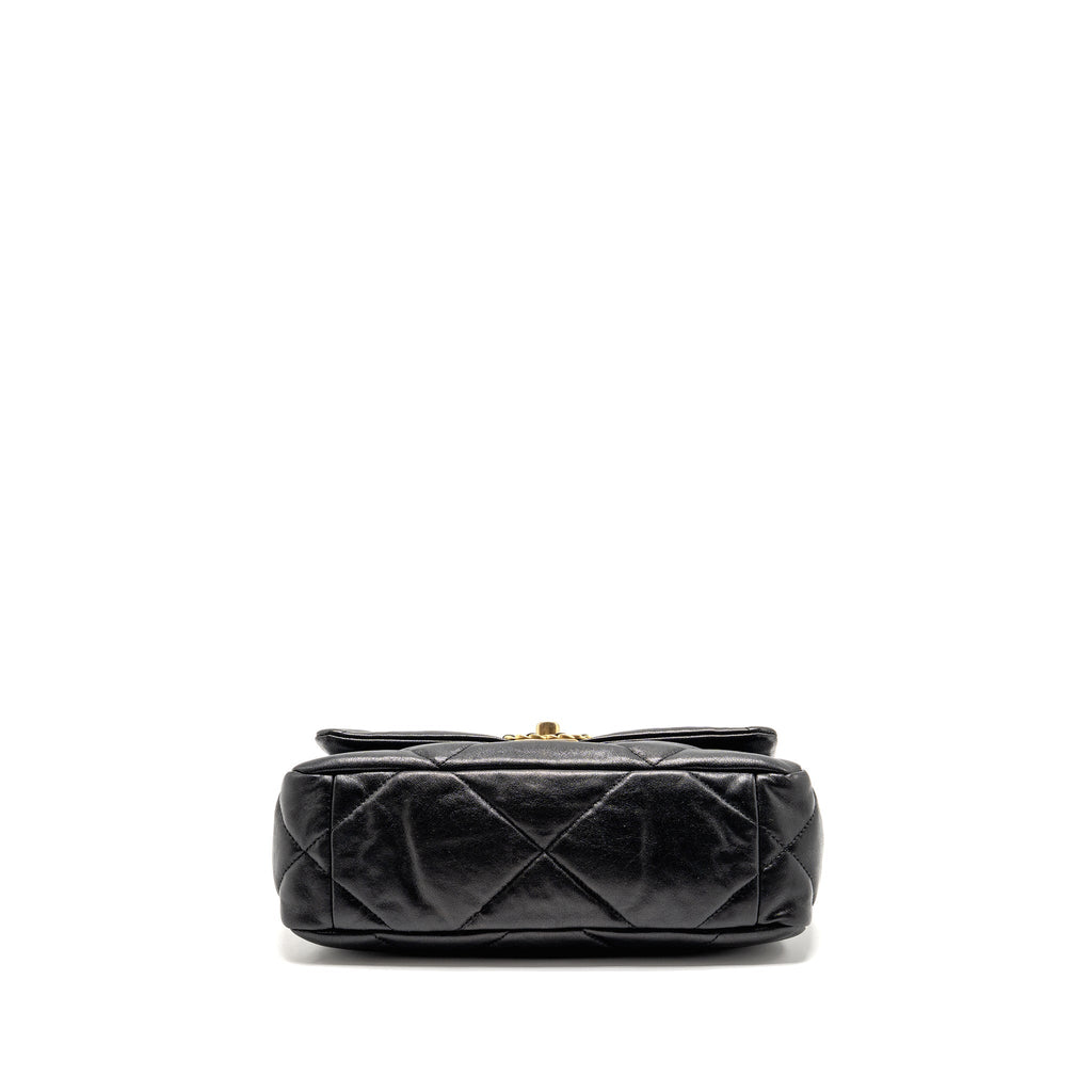 chanel-19bag-black