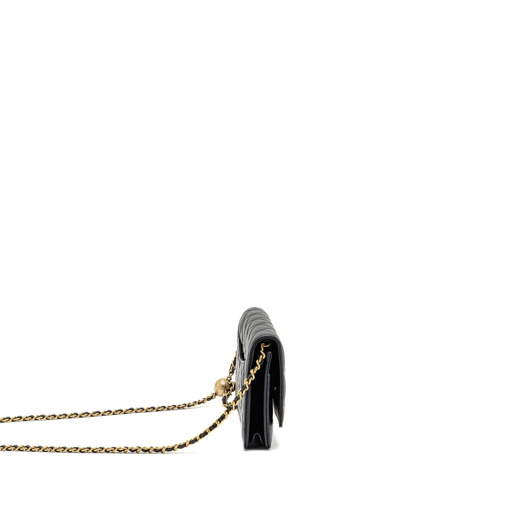 chanel-pearl-crush-wallet-on-chain-lambskin-black-ghwmicrochip-2