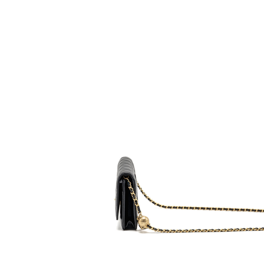 chanel-pearl-crush-wallet-on-chain-lambskin-black-ghwmicrochip-2